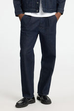 Load image into Gallery viewer, Loose Kobe Pleat Dark Blue Jeans
