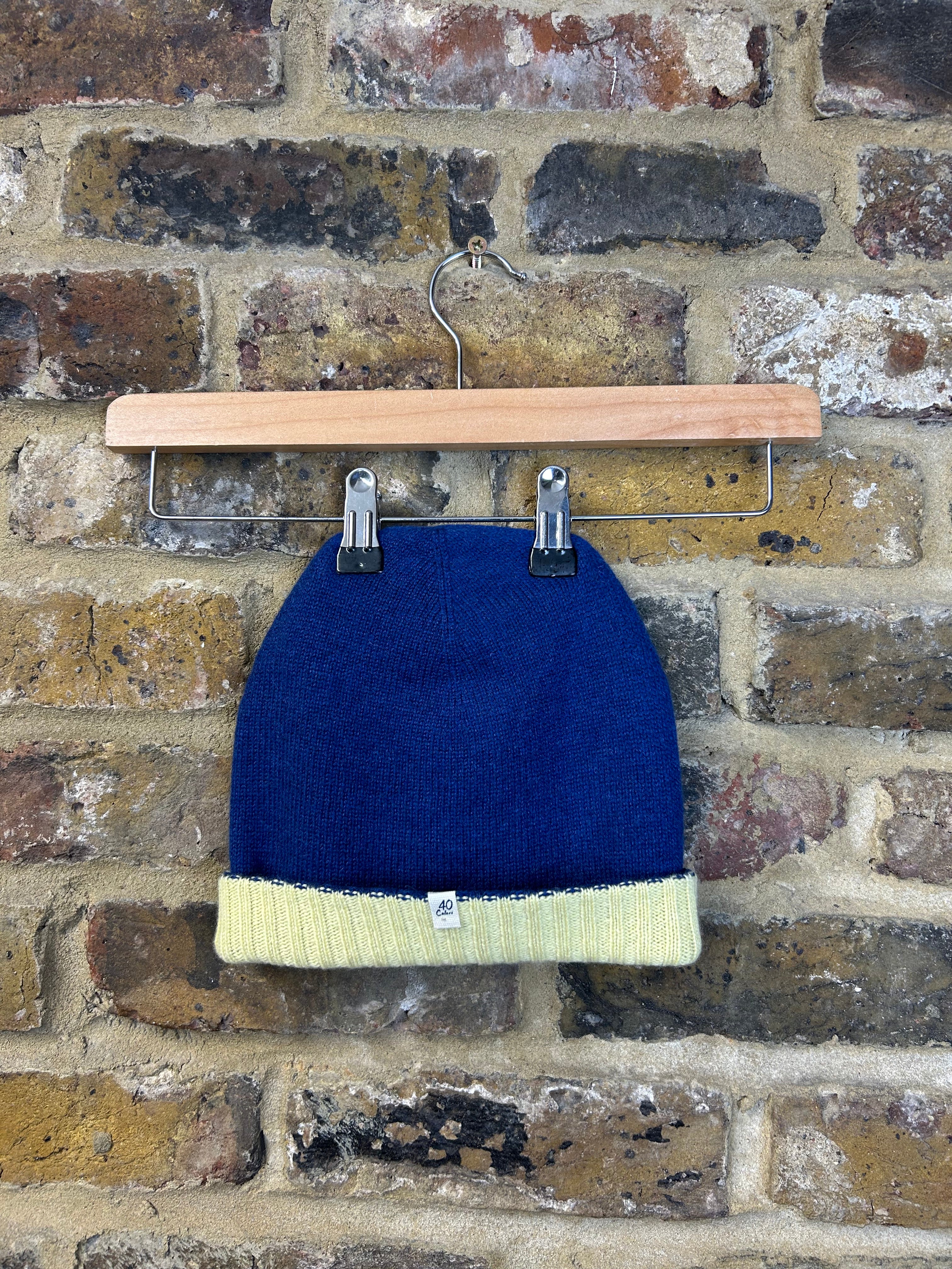 Reversible Wool & Cashmere Beanie Navy/Yellow