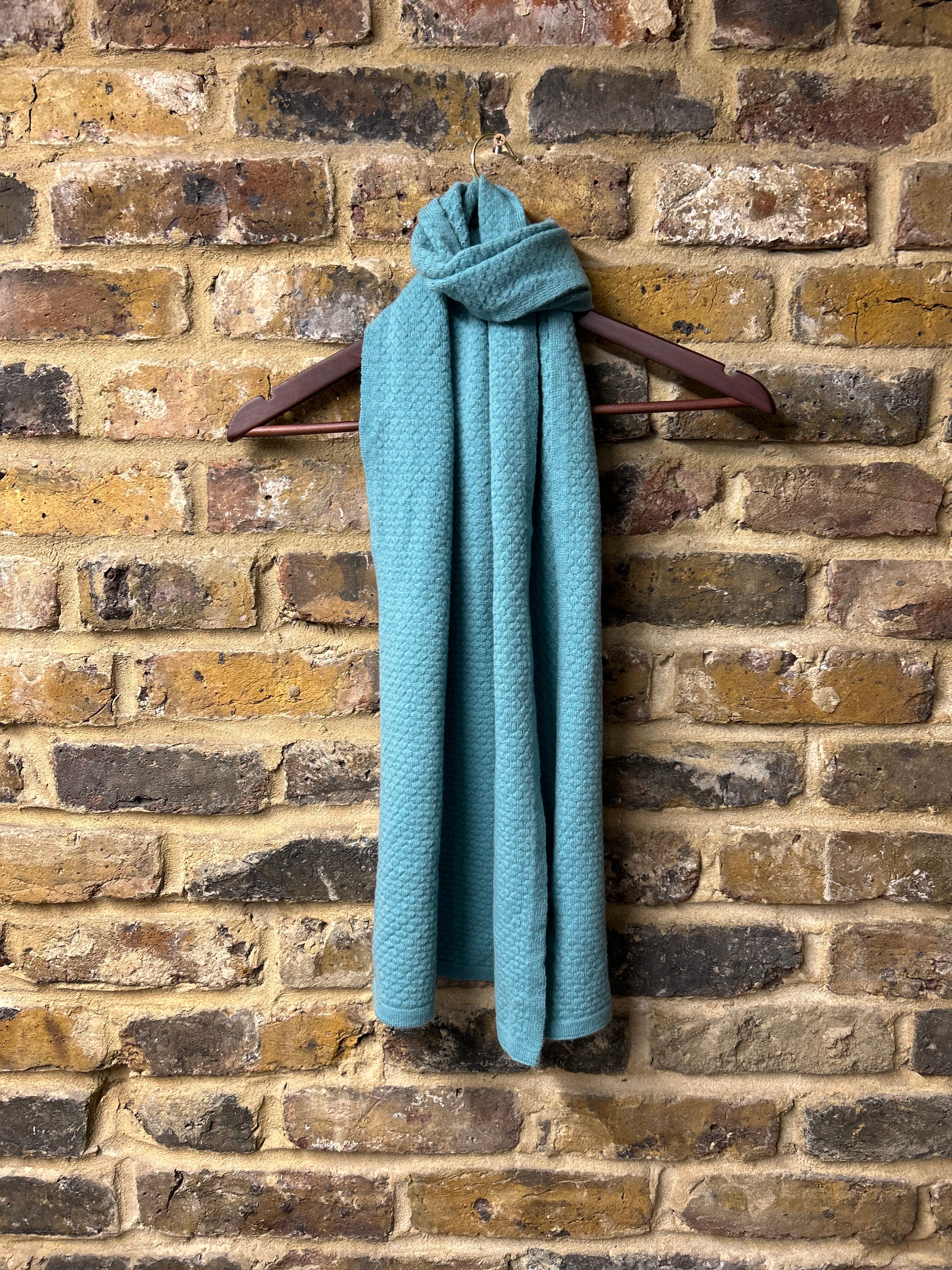 Teal Solid Diamond Textured Wool & Cashmere Knitted Scarf